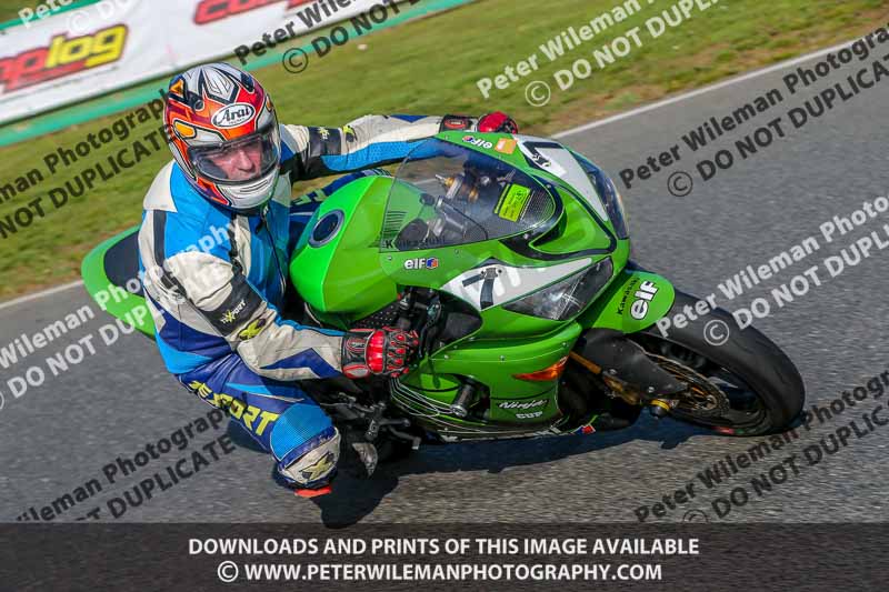 PJM Wedding Photography;enduro digital images;event digital images;eventdigitalimages;mallory park;mallory park photographs;mallory park trackday;mallory park trackday photographs;no limits trackdays;peter wileman photography;racing digital images;trackday digital images;trackday photos